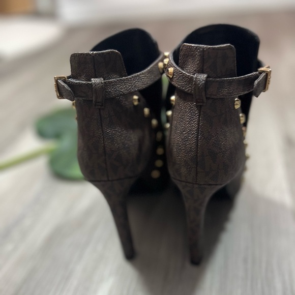 Michael Kors Lawson Logo Open Toe Studded ✨brand new✨ No box - Picture 10 of 14